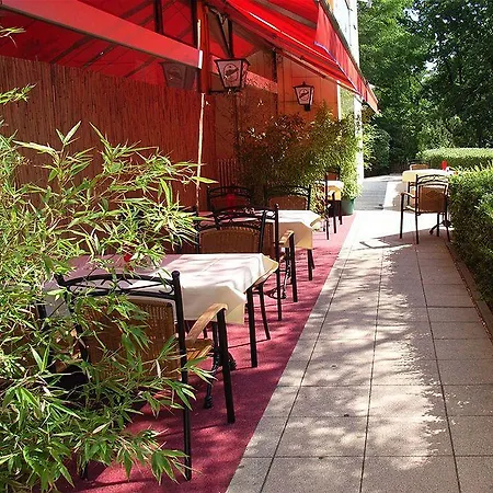 Alecsa Am Olympiastadion Hotel