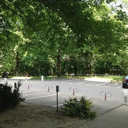 Alecsa Am Olympiastadion Berlín