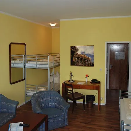 Alecsa Am Olympiastadion