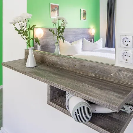 Alecsa Am Olympiastadion Szálloda 3*