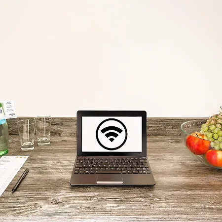 Szálloda Alecsa Am Olympiastadion 3*