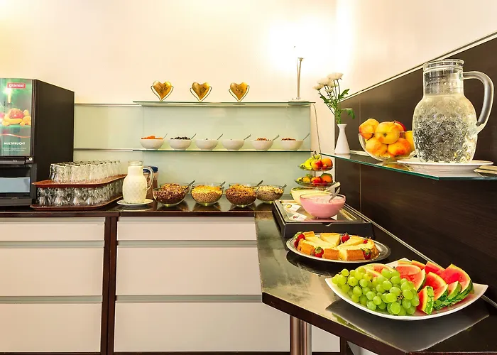 Alecsa Am Olympiastadion 3*