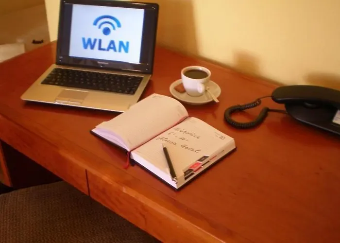 Alecsa Am Olympiastadion 3*