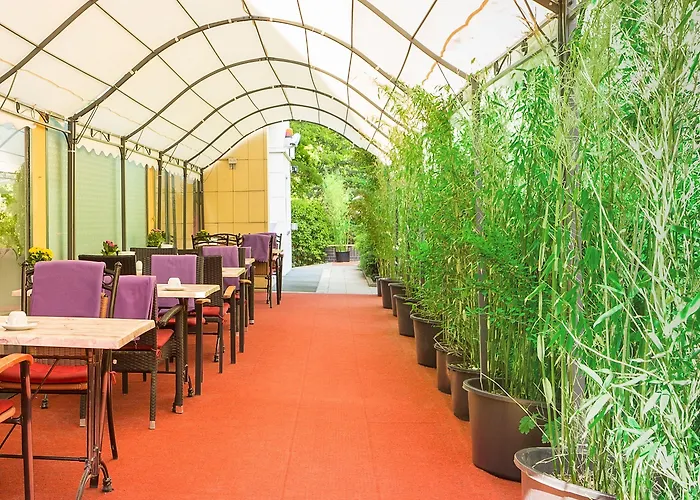 Hotell Alecsa Am Olympiastadion