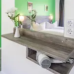 Alecsa Am Olympiastadion Hotel 3*