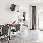 Alecsa Am Olympiastadion 3*