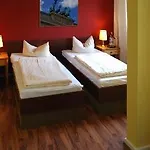 Alecsa Am Olympiastadion Hotel