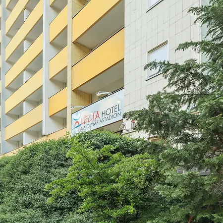 Alecsa Am Olympiastadion 3*