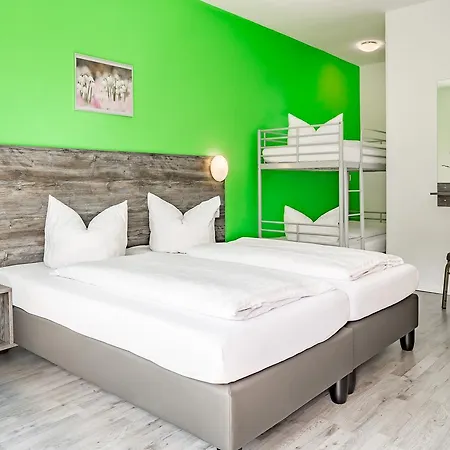 Alecsa Am Olympiastadion