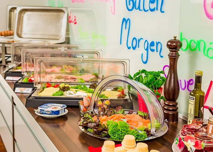 Alecsa Am Olympiastadion فندق 3*